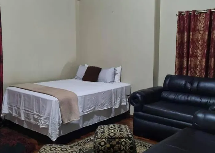 3-bed House Sleeps 6 With Mountain Views *
